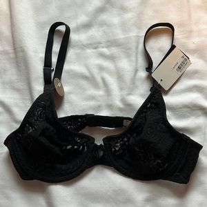 NWT Wacoal 34B black underwire bra